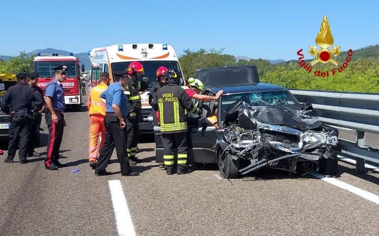 Incidente sulla 130 all'altezza di Iglesias: operatore Anas gravemente ferito