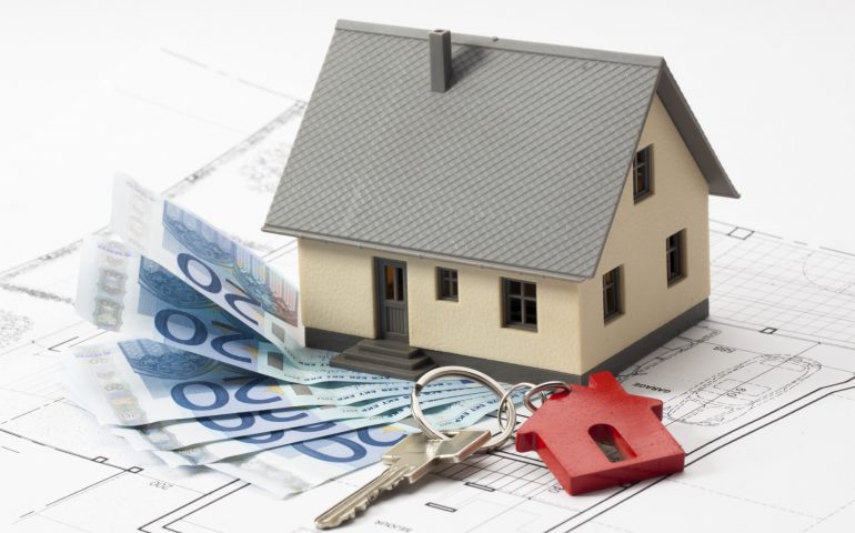 I Sardi chiedono pochi mutui per le case. Tante invece le richieste di prestiti per automobili