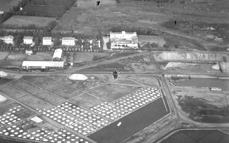 Lo sapevate?  A Macchiareddu c’era un villaggio completamente autosufficiente per i lavoratori delle Saline