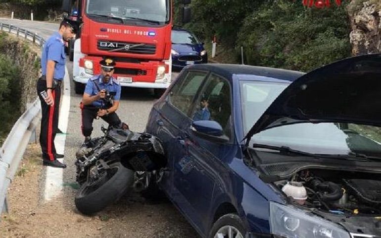 Urzulei. Scontro auto e moto sulla SS 125: grave un centauro