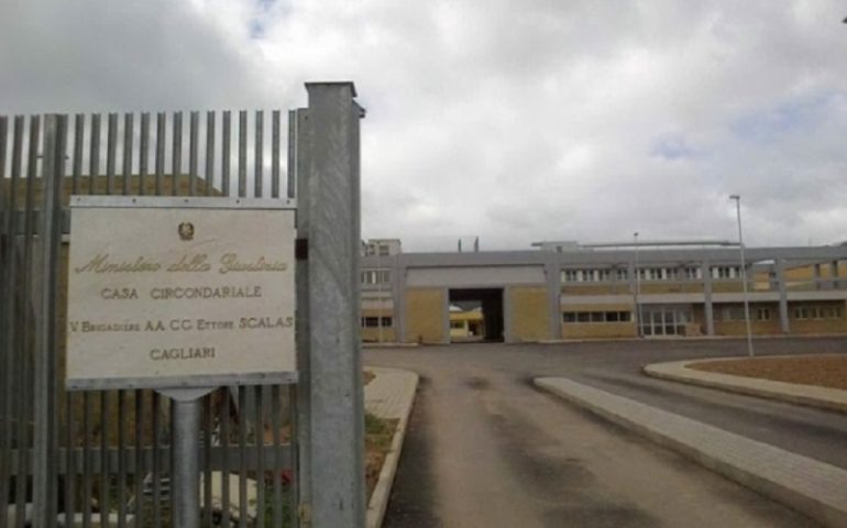 Inferno senza fine al carcere di Uta. Sappe: “fiamme e violenza, sei in ospedale dopo incendio causato da detenuti”
