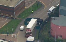 Il camion in cui sono stati trovati i 39 cadaveri nell'Essex - FOTO BBC