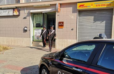 Carabinieri intervengono in un bar di Monserrato per tentata rapina