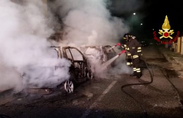 dolianova incendio auto