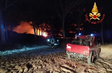 Arborea: incendio vicino all'Horse Country Resort