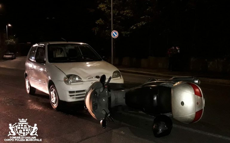 Scontro fra auto e moto in viale San Vincenzo: ferito un motociclista