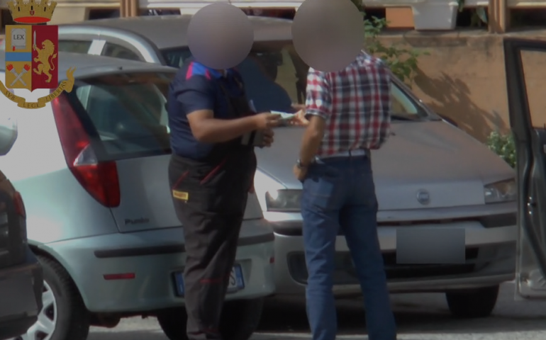 Iglesias: arrestato per truffa aggravata un dipendente dell’Ufficio Trasporti del sud Sardegna