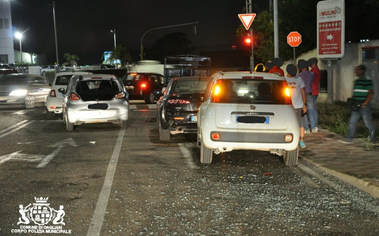 Tamponamento a catena in viale Monastir