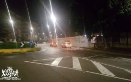 Cagliari: imbocca la rotonda contromano e travolge un portapizze