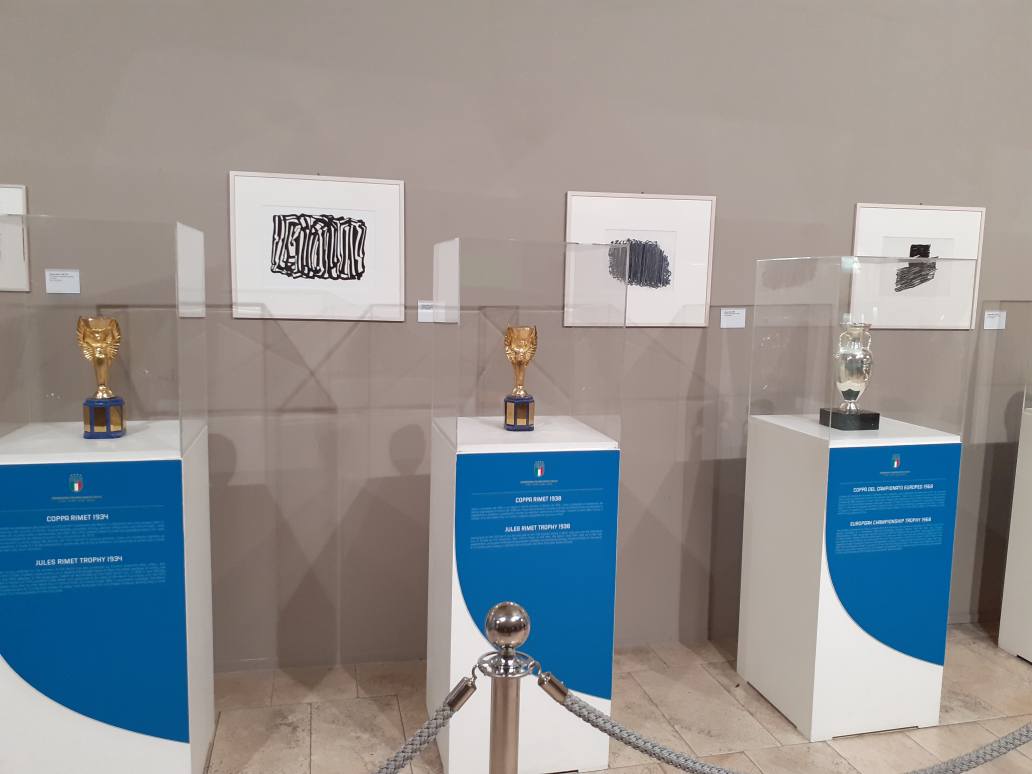Le coppe Rimet e la Copa Europa vinte dalla Nazionale esposte al Comune di Cagliari- Foto di Mario Fadda