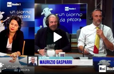 Gasparri a Un Giorno da Pecora (Radio 1) dedica una poesia al Cagliari "Ode al Ninja"