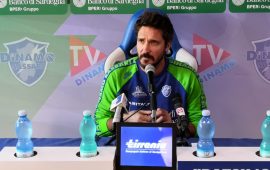 Gianmarco Pozzecco nella conferenza stampa prima della partita di Champions Dinamo Strasburgo