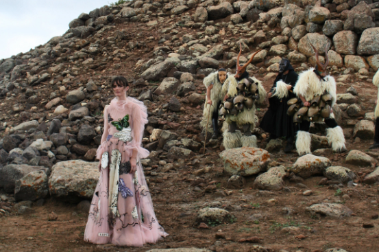 La Sardegna si fa bella su Vogue: in mostra i Boes e Merdules e il Parco archeologico di Suni