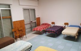 L’accoglienza allestita presso i padri Saveriani (via Sulcis) per far fronte all’emergenza freddo