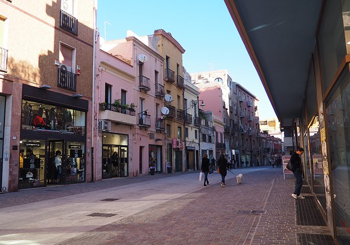 Cagliari, via libera alle auto in via Manno e via Garibaldi? Commercianti e residenti si dividono