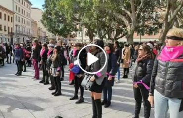 Il flash mob di questa mattina in piazza Garibaldi