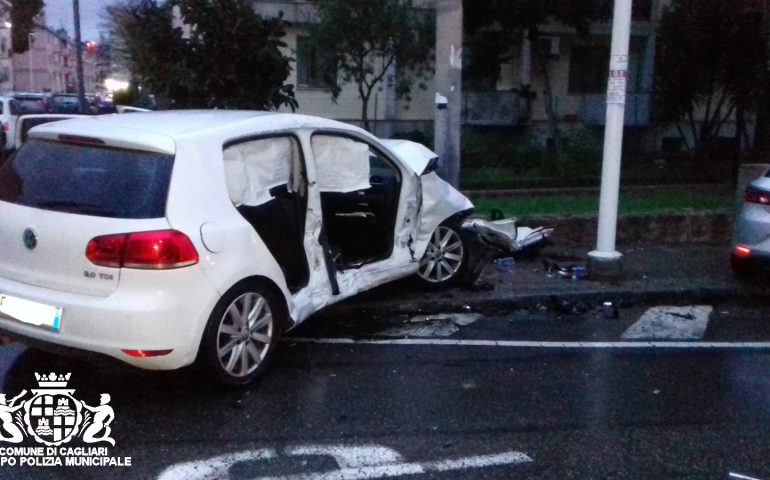 Cagliari, incidente all’alba in via Monsignor Piovella: 7 feriti, 6 sono gravi