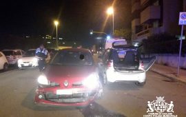 Incidente in via Stampa a Cagliari: donna ubriaca alla guida