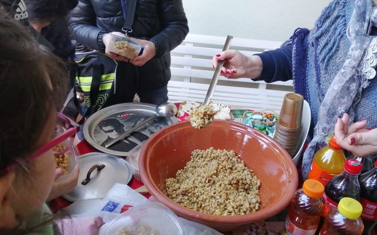 Il grano cotto cucinato e offerto dall'Associazione 