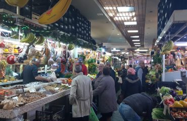 gente al mercato di san benedetto