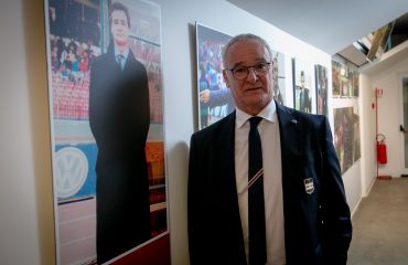Claudio Ranieri al museo del Cagliari prima di Cagliari-Sampdoria
