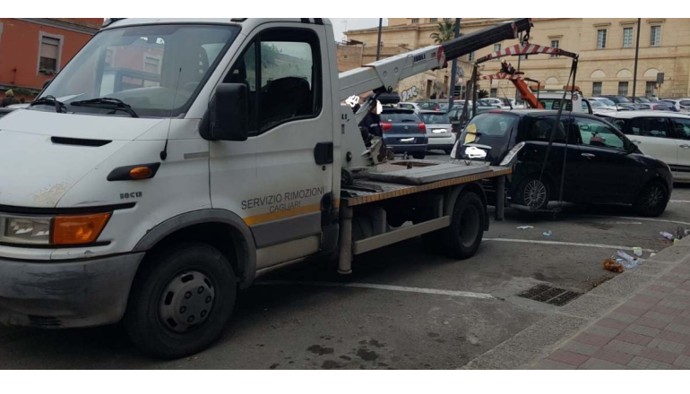 Cagliari: sospeso il divieto di sosta con rimozione per la pulizia meccanizzata delle strade