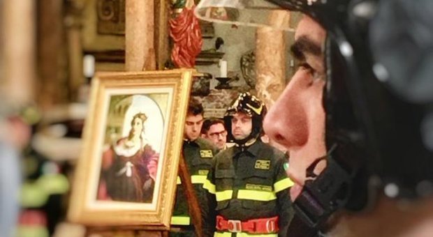 I Vigili del Fuoco di Cagliari rendono omaggio alla patrona Santa Barbara