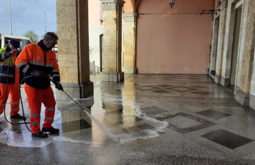 I portici di via Roma tra via Porcile e via Amendola - Foto di Walter Grisolia