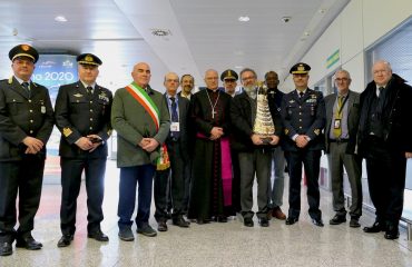 accoglienza satatua Madonna di Loreto all'Aeroporto di Cagliari