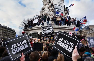 Una manifestazione a Parigi in solidarietà con Charlie Hebdo - Foto di Olivier Ortelpa