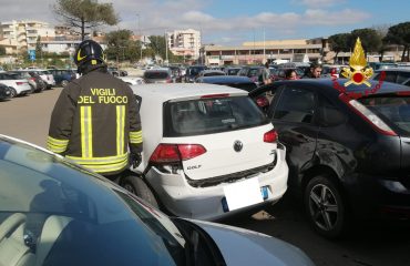 Incidente nei parcheggi del Brotzu a Cagliari