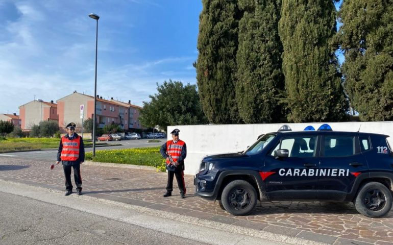 Sulcis, controlli sulle strade più a rischio: i Carabinieri fermano tre persone in possesso di droga