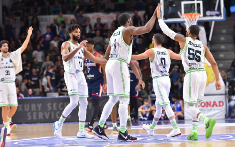 La Dinamo Sassari con la maglia della Basketball Champions League