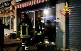 Incendio in via Palomba a Cagliari