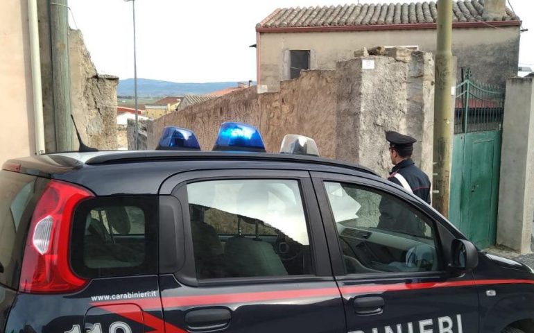 Guasila: arrestato 50enne per spaccio, aveva droga, bilancini e 2mila euro in contanti