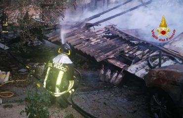Incendio in un casolare a Selargius