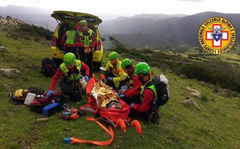 Giovane si fa male ad Arcuentu, soccorsi non semplici a causa della nebbia