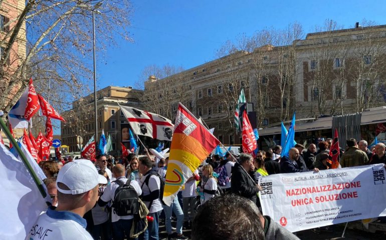 Lavoratori Air Italy a Cagliari, sospesa manifestazione di protesta di lunedì: Solinas convoca i sindacati