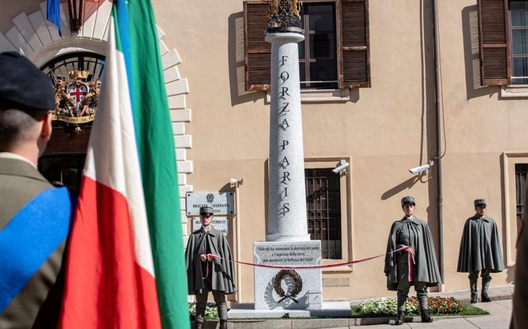Un monumento di granito per la Brigata Sassari