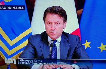 Giuseppe Conte nella conferenza stampa del 21 marzo