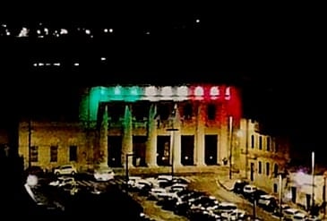 La foto. Prove tecniche di tricolore all’Ospedale Civile di Cagliari