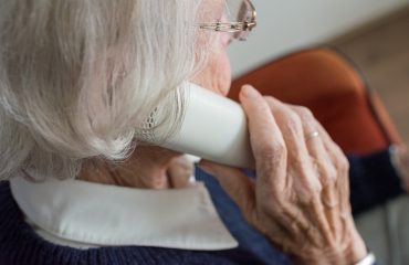 Assistenza telefonica malati anziani persone fragili