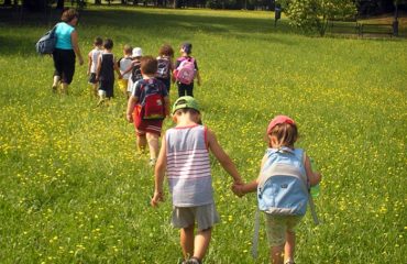 centri-estivi_bambini_parco_giochi_aria-aperta