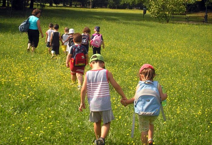 centri-estivi_bambini_parco_giochi_aria-aperta