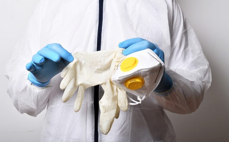 Edilizia. CAES: in distribuzione i kit sicurezza contro Coronavirus e infortuni sul lavoro