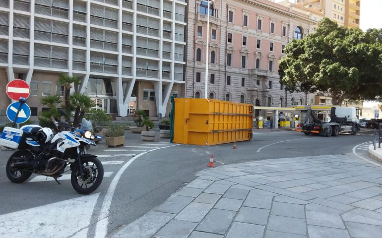 autotreno-rifiuti-cagliari