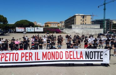 flash mob operatori locali notturni