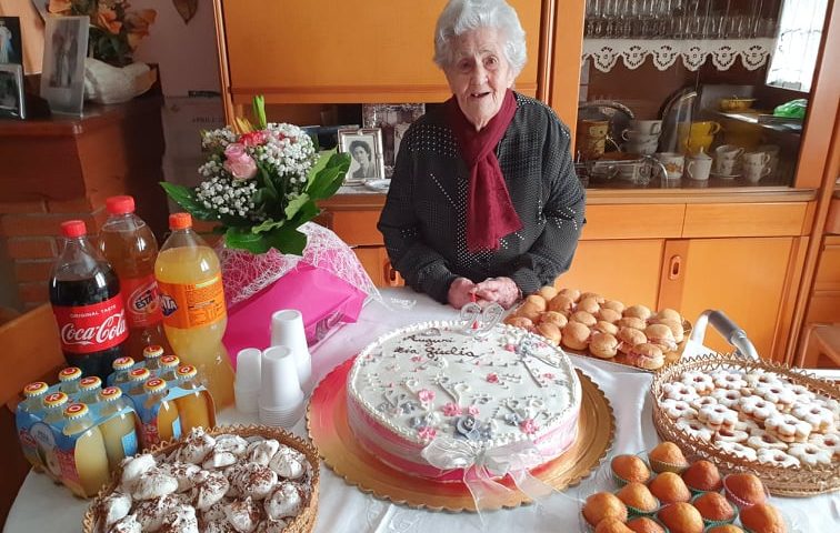 Longevità in Ogliastra: Villagrande in festa per i 99 anni di zia Giulia Pisanu