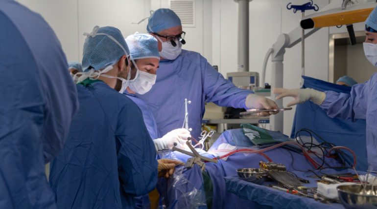 MaterOlbia-operazione-neurochirurgia-850x428