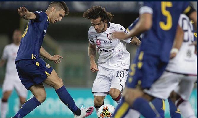Riparte la serie A ma non il Cagliari: al Bentegodi si impone l’Hellas Verona 2-1